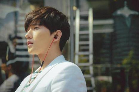 939W乳液78W78W永久73H2GA海报